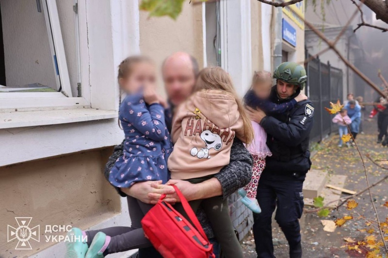 Russia strikes kindergarten in Ukraine's Kharkiv: Killed and injured reported, aftermath revealed